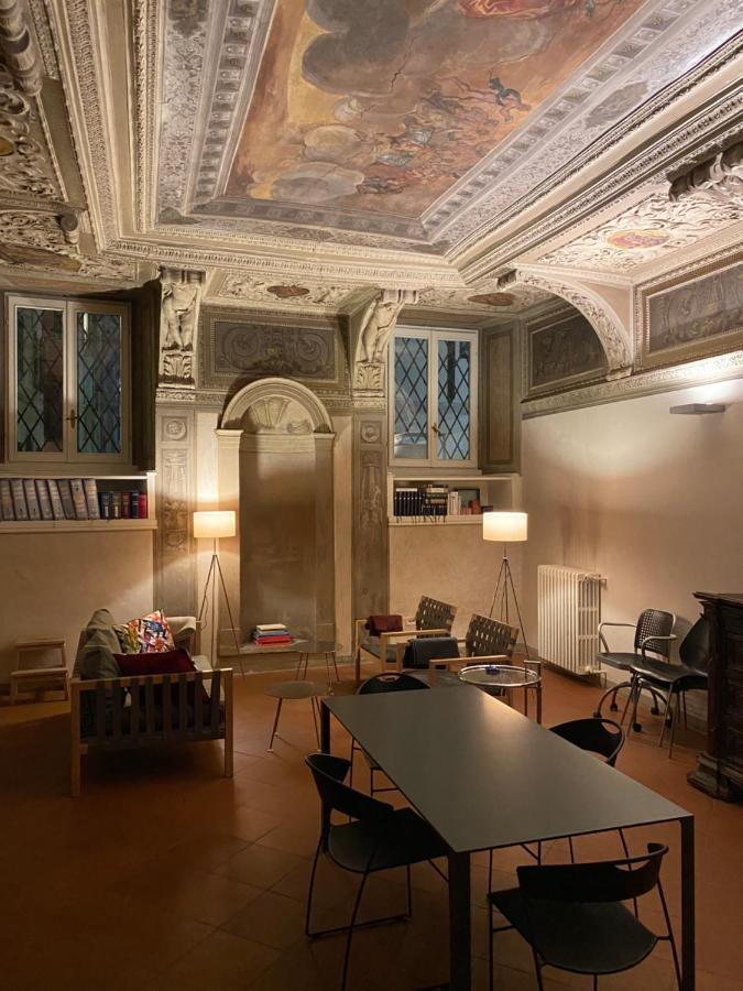 Intero Appartamento. San Giovanni Uno Бреша Екстериор снимка